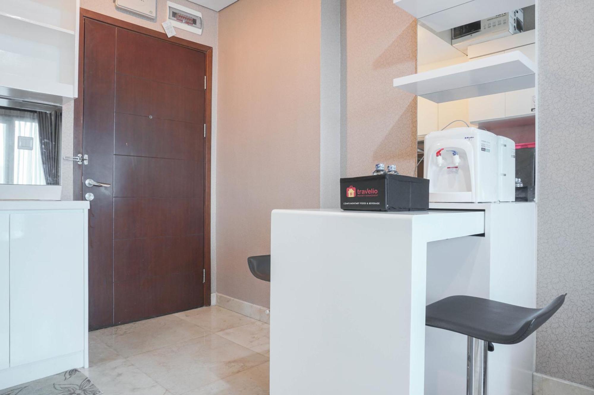 Premium And Spacious At Capitol Park By Travelio * Jakarta